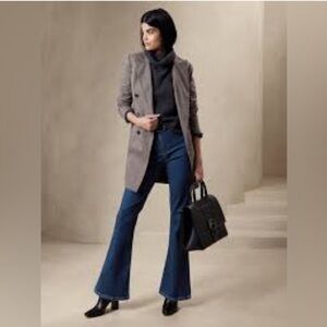 BANANA REPUBLIC Sz 33 High Rise Flare Mid-Wash Jeans Stretchy Comfort